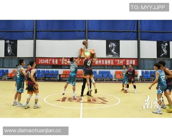 重庆篮球队比赛经验引发热议球迷对战术选择和球员表现展开激烈讨论