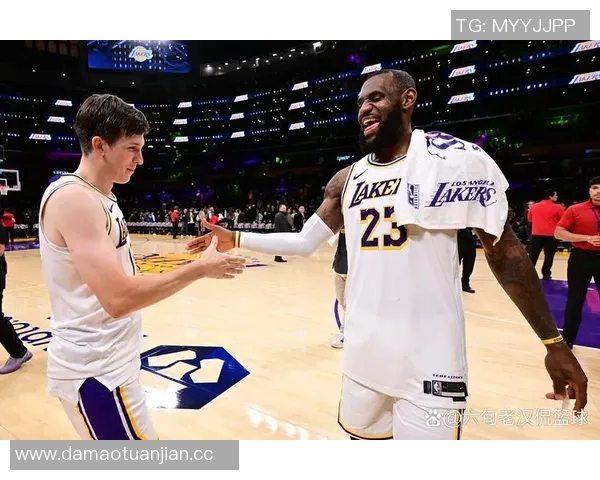 NBA常规赛：湖人胜开拓者，火箭升至第5，快船惜败热火